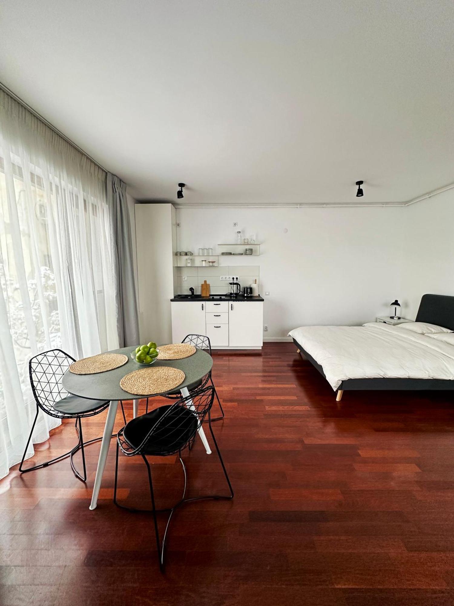 Central Haven Studio Бухарест Экстерьер фото